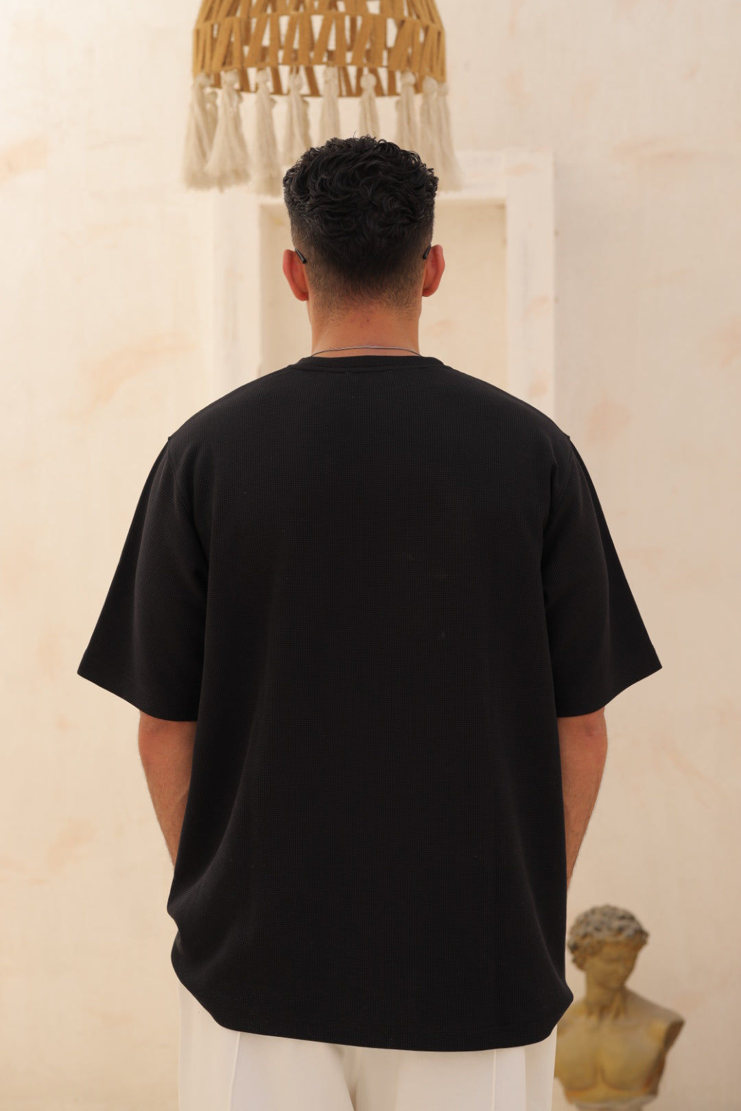 Round T-shirt - Black