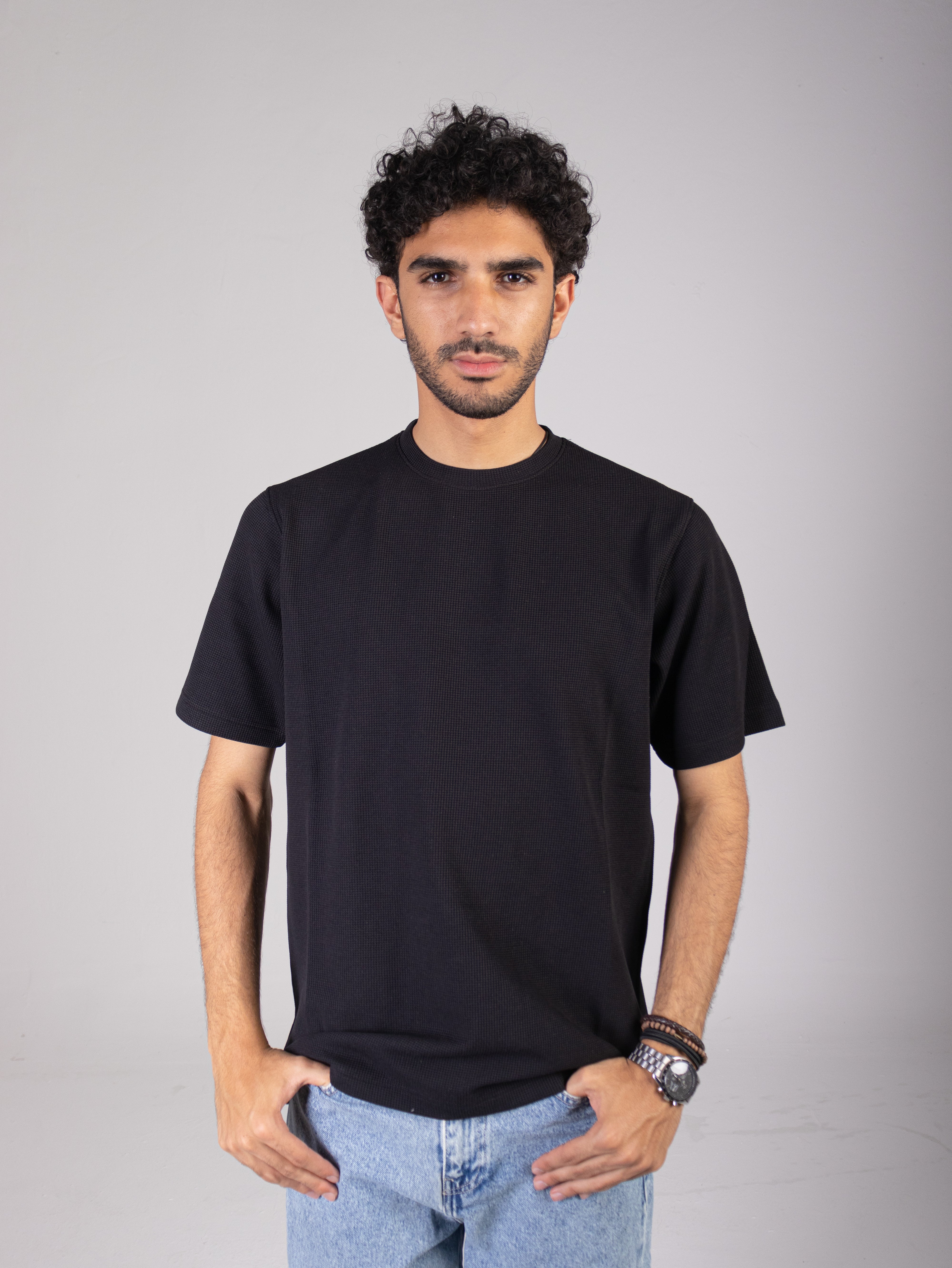 Round T-shirt - Black